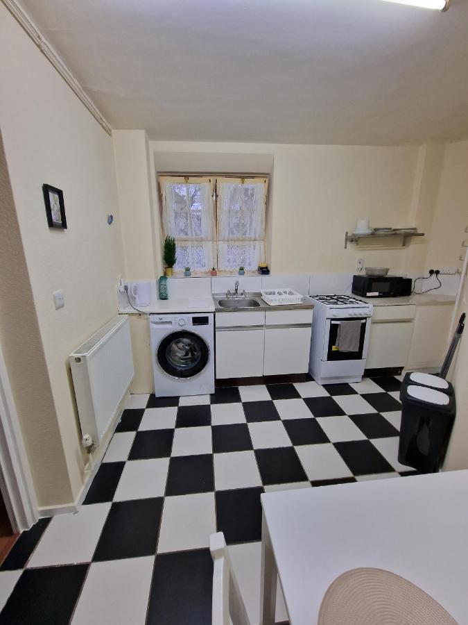 Waterloo - Zone 1 - Spacious One Bedroom Flat London Exteriör bild