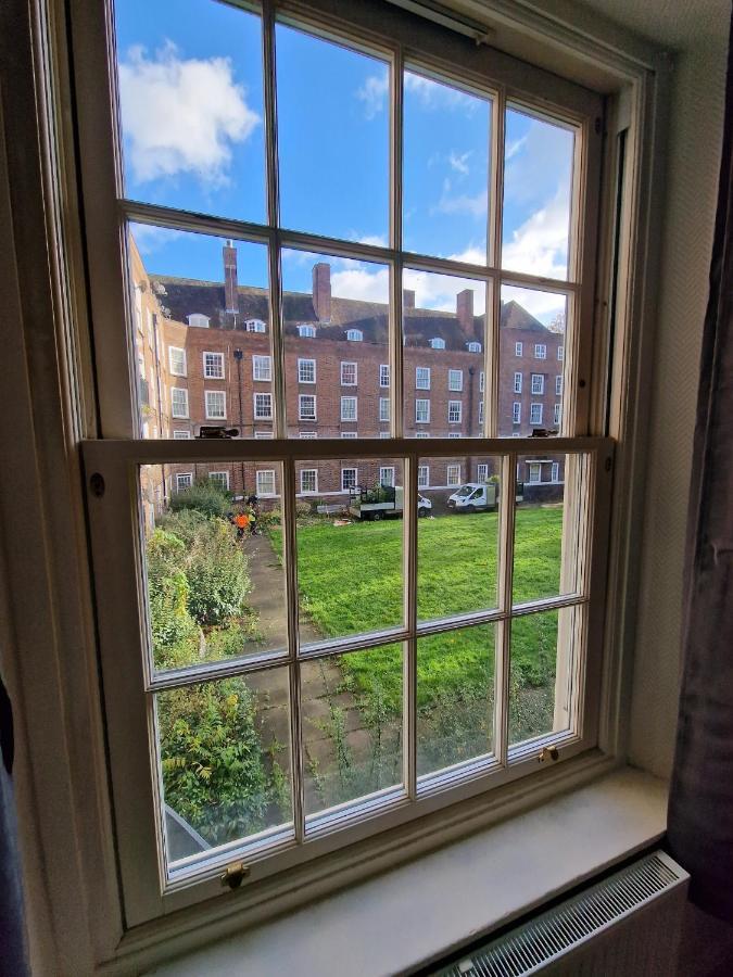 Waterloo - Zone 1 - Spacious One Bedroom Flat London Exteriör bild